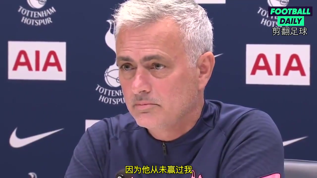 名場(chǎng)面穆帥當(dāng)年回應(yīng)溫格新書中沒提到自己因?yàn)樗麖奈蹿A過我